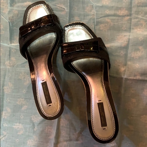 Louis Vuitton Sandals - Picture 1 of 8